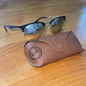 RAY-BAN Clubmaster style